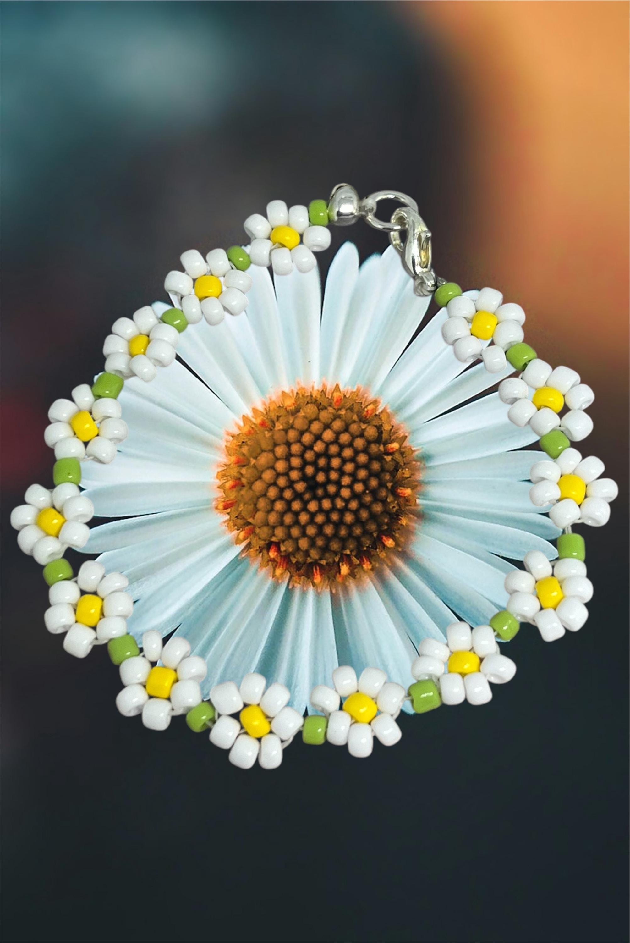 Handmade Daisy Beaded Bracelet: Boho Floral Glass Seed Bead 