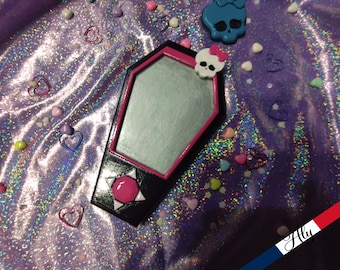 Icoffin phone 3D printed