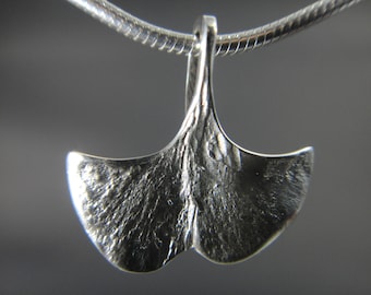 925 silver mini ginkgo chain pendant XXS gift lucky charm 31