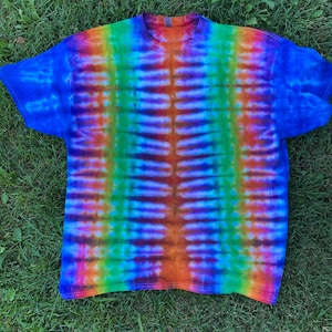 2XL Vertical Stripe Tie Dye Shirt Adult