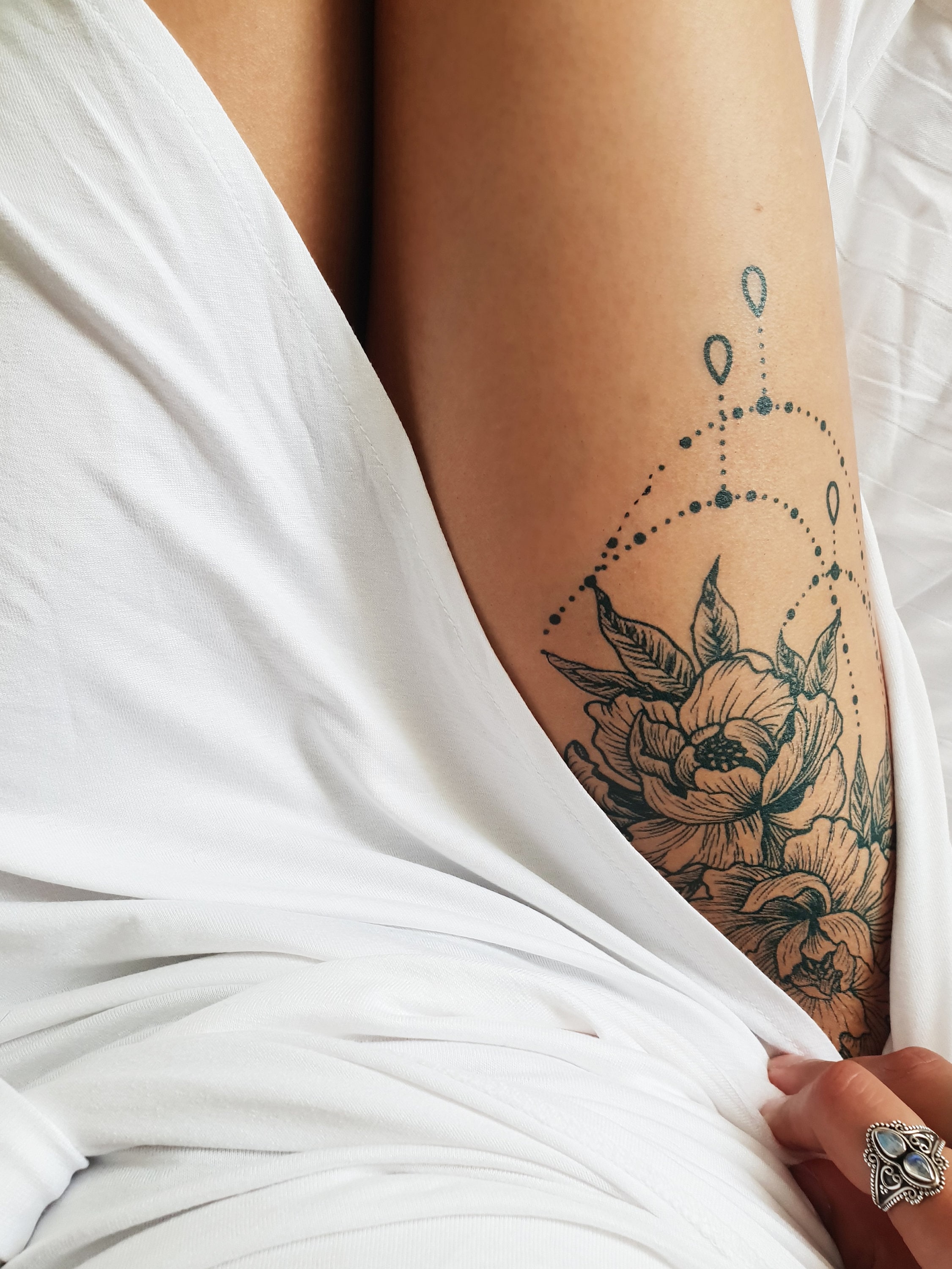 40 Small Thigh Tattoos | CafeMom.com