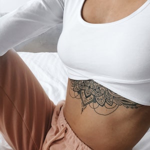 35+ Underboob Tattoos Meanings Designs and Ideas – neartattoos