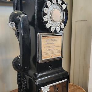 PICKUP and LOCAL DELIVERY only - Will not Ship Outside of Area Mentioned     Northern Electric Payphone  -  wired for your house!