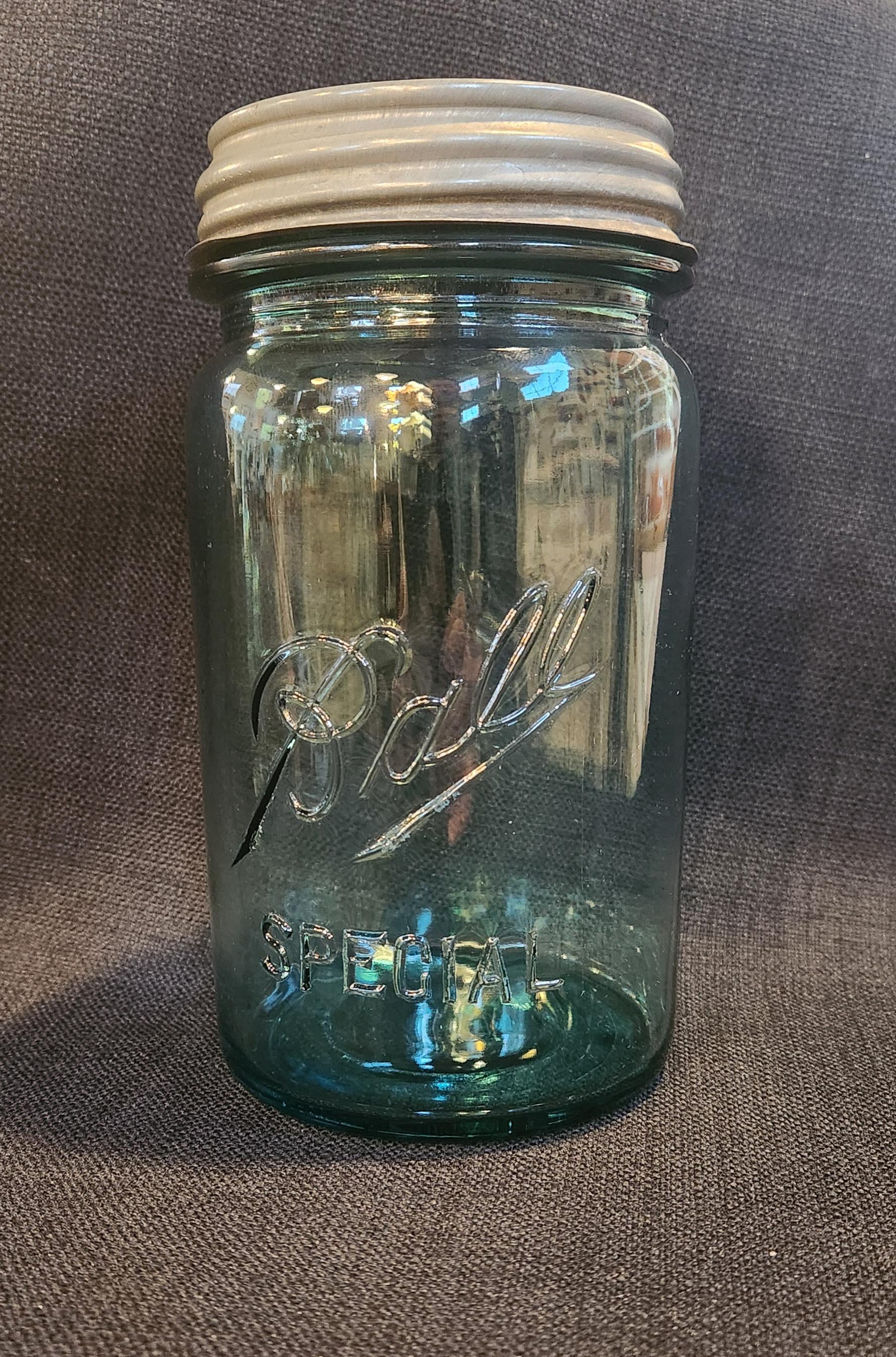 Ball SPECIAL Blue Mason Jar With Original Lid - #2 Mold - 1900