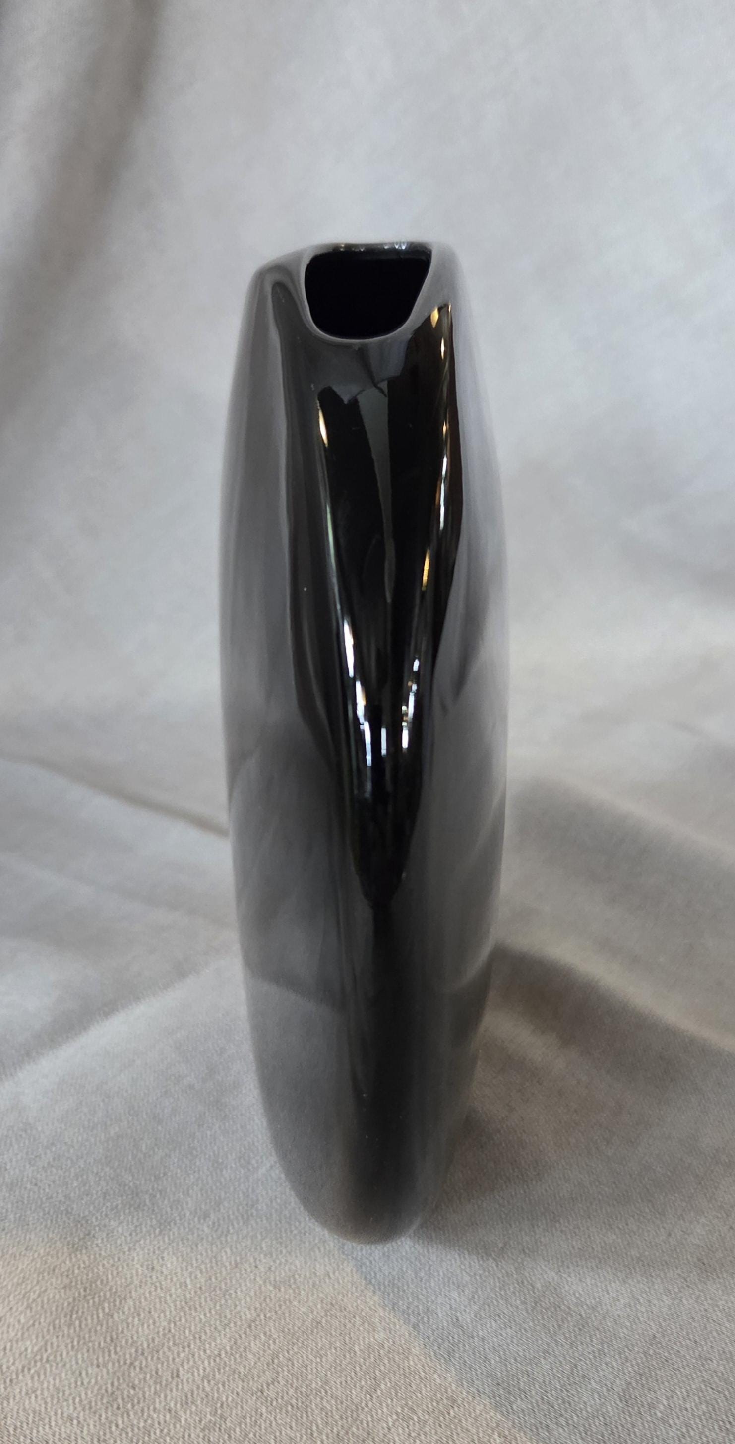 【商品】ヴィンテージ　黒色陶器製円筒形花瓶 日本製ヴィンテージ丸型平花瓶 - 陶器製 ブラック - Etsy 日本