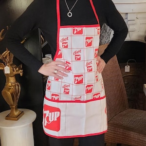 Diet 7-Up Apron and Chef&#39;s Hat  -  1980&#39;s  -  Made in Toronto