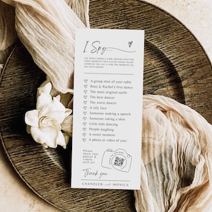 J'espionne les photos d'un jeu de mariage, je n'y suis pas allée Carte de jeu de chasse au trésor pour mariage - LISTE DE CONTRLE PDF Téléchargez le modèle QR Code d'appareil photo Canva #SA01