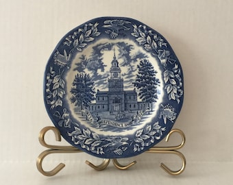Avon Independence Hall Bicentennial Platte, Staffordshire Liberty blau