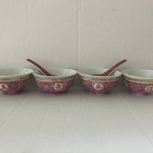Chinese Jingdezhen porcelain four rice bowls and two spoons
