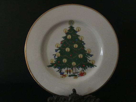 Merry Christmas Plate: 22kt Gold Trim, Holiday Decor - Etsy