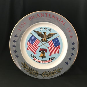 Vintage 1776-1976 Bicentennial Porcelain Plate