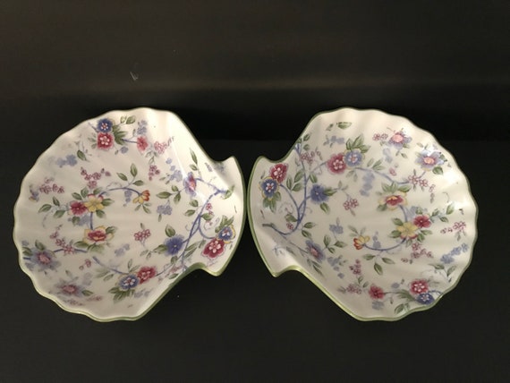 a pair of Vintage Porcelain shell-shaped trinket … - image 3