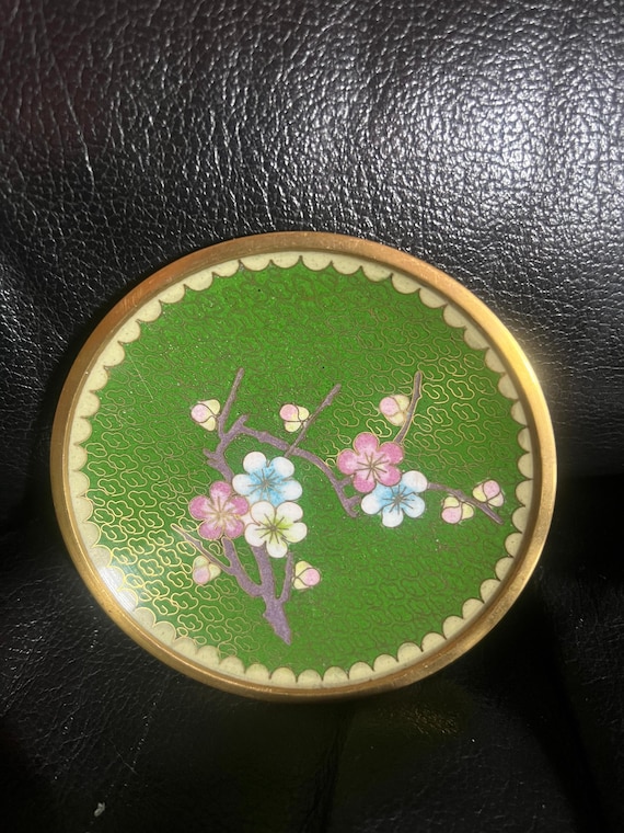 ヴィンテージの中国製七宝焼き皿、緑地に梅の花模様 - Etsy 日本