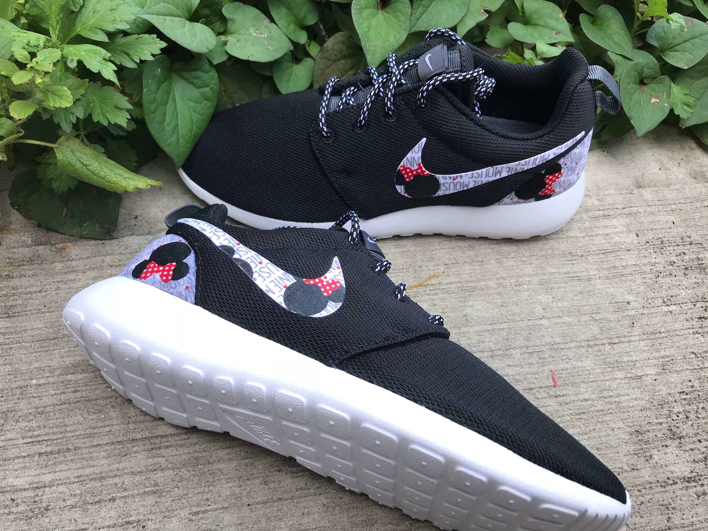 custom nike roshe one