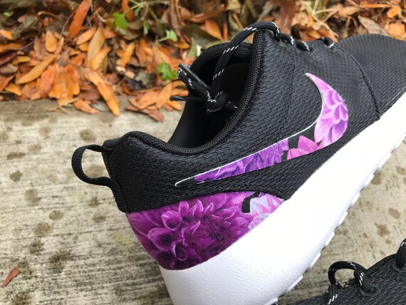 nike roshe one purple