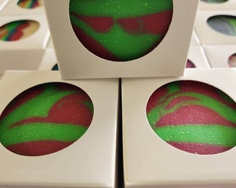 Strawberry Kiwi Bath Bomb: Fresh Scented