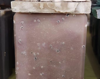 Dry Gin & Cypress Soap: Exfoliating Pumice for Mechanics
