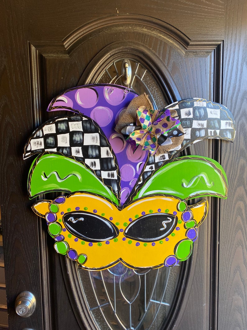 mardi gras wood decor