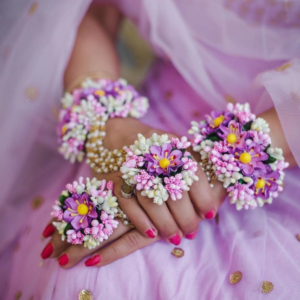 Lovely Flower jewelry for bridal hathphool for Haldi,Mehendi,Sangeet wedding ceremony,flower hathphool white,purple color lightweight