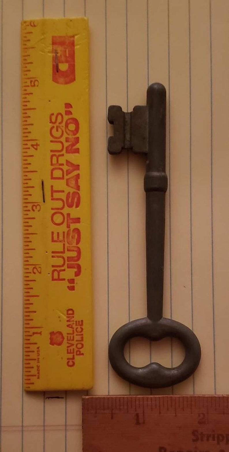Vintage Skeleton Keys