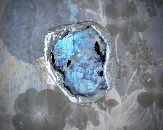 MOONSTONE RING, Bohemian Statement Ring, Alternative Jewelry, wearable art, symbolizes Spiritual Growth and Enlightenment. Ring Size US 7.