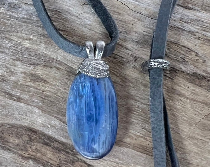 BLUE KYANITE Necklace with Leather, Pendant, Necklace, KYANITE Pendant, Gemstone Spiritual, Birthday Jewelry, Keepsake, Talisman