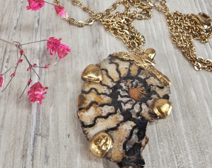 AMMONITE  Fossil pendant with golden stainless steel Necklace, 22K gold plated, BoHo-Style, Fossil Ammonite Madagascar, Organic, Petrified