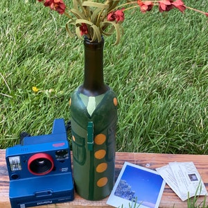 WWII Photo/Vase Display. Great veteran military gift. Photo Display. Hand painted. (Donation Supporter to the WWII Foundation)