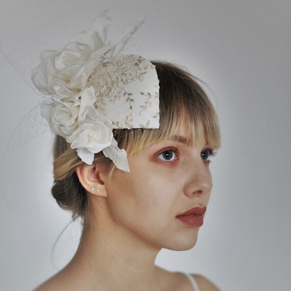 blush lace veil