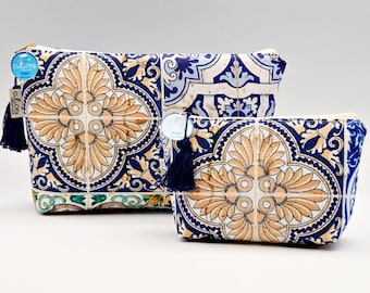 Handmade bag with representation of Portuguese tiles