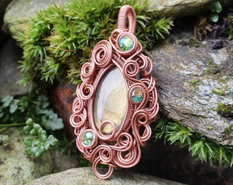 The "Luna" Labradorite and Swarovski Crystals in Copper Pendant