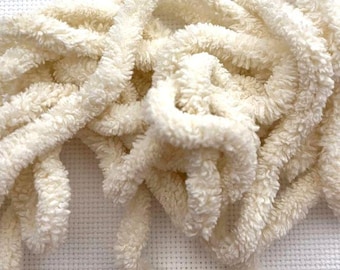 Vanilla Petite Chenille Trim (PC-90) by Vintage NeedleArts ~ hand dyed 2 continuous yards