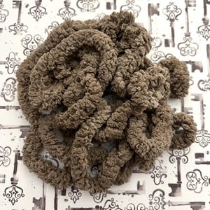 Grote chenillerand melkchocolade (LC-73) van Vintage NeedleArts ~ handgeverfd, 2 doorlopende werven