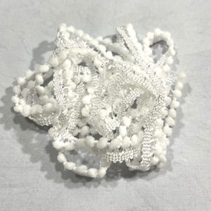 Snow Mini Pom Pom Trim (MPP-MAYS) by Vintage NeedleArts ~ 2 continuous yards