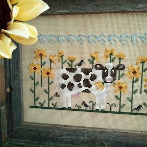 PAPIERKAART - Brunch bij Buttonwood Farm (serie #1) kruissteekontwerppatroonkaart Vintage NeedleArts bloem zonnebloemen koe grillig