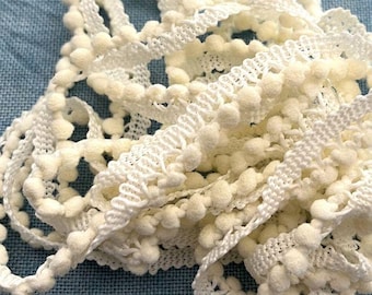 Winter White Mini Pom Pom Trim (MPP-89) by Vintage NeedleArts ~ hand-dyed 2 continuous yards