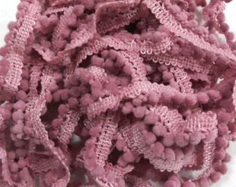 Tea Rose Mini Pom Pom Trim (MPP-65) by Vintage NeedleArts ~ hand-dyed 2 continuous yards