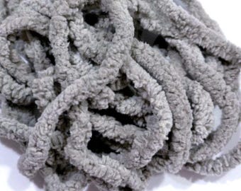Smoke Petite Chenille Trim (PC-46) by Vintage NeedleArts ~ hand dyed 2 continuous yards