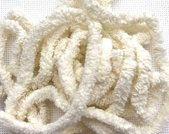 Winter White Petite Chenille Trim (PC-89) by Vintage NeedleArts ~ hand dyed 2 continuous yards
