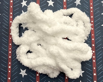 Snow Large Chenille Trim (LC-B) by Vintage NeedleArts ~ 2 continuous yards
