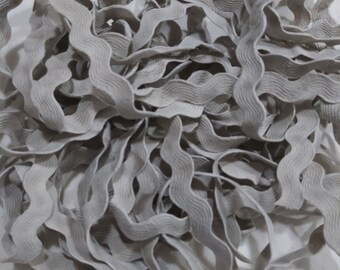Light Gray Polyester 12 Rick Rack Trim