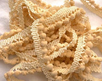 Sunflower Mini Pom Pom Trim (MPP-78) by Vintage NeedleArts ~ hand-dyed 2 continuous yards