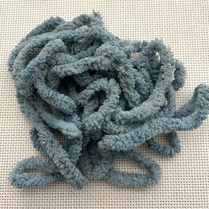Bon Voyage Petite Chenille Trim (PC-15) di Vintage NeedleArts ~ tinto a mano 2 metri continui