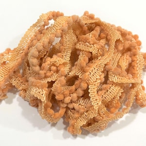 Adorno de mini pompones de batata (MPP-20) de Vintage NeedleArts ~ teñido a mano, 2 yardas continuas