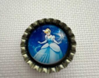 Cinderella Needle Minder (326) Vintage NeedleArts cross stitch needlepoint magnet glass cabochon needle holder strong Disney princess