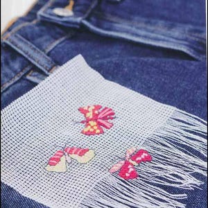 8.5/10/12 count Zweigart Waste Canvas ~ cross stitch fabric pre-cut pieces that are 18x21 inches white *does not have blue grid lines*