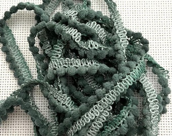 Mistletoe Mini Pom Pom Trim (MPP-109) by Vintage NeedleArts ~ hand-dyed 2 continuous yards