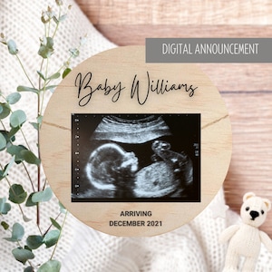 Plaque numérique pour faire-part de grossesse avec photo échographique sur disque rustique en bois, faire-part de grossesse pour réseaux sociaux