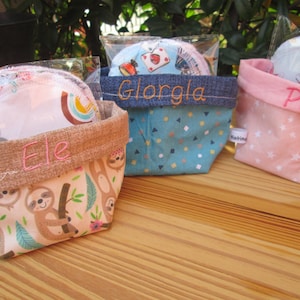 BASKET WITH WASHABLE MAKEUP REMOVAL PADS, washable, reusable make-up removal pads