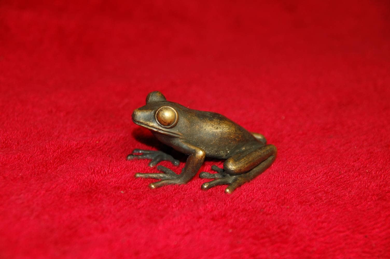 Brass FROG Swimming Frog Brass Collectible Brass Decor Amphibian Retro Decor Vintage Brass Frog Frog Figurine GIFT